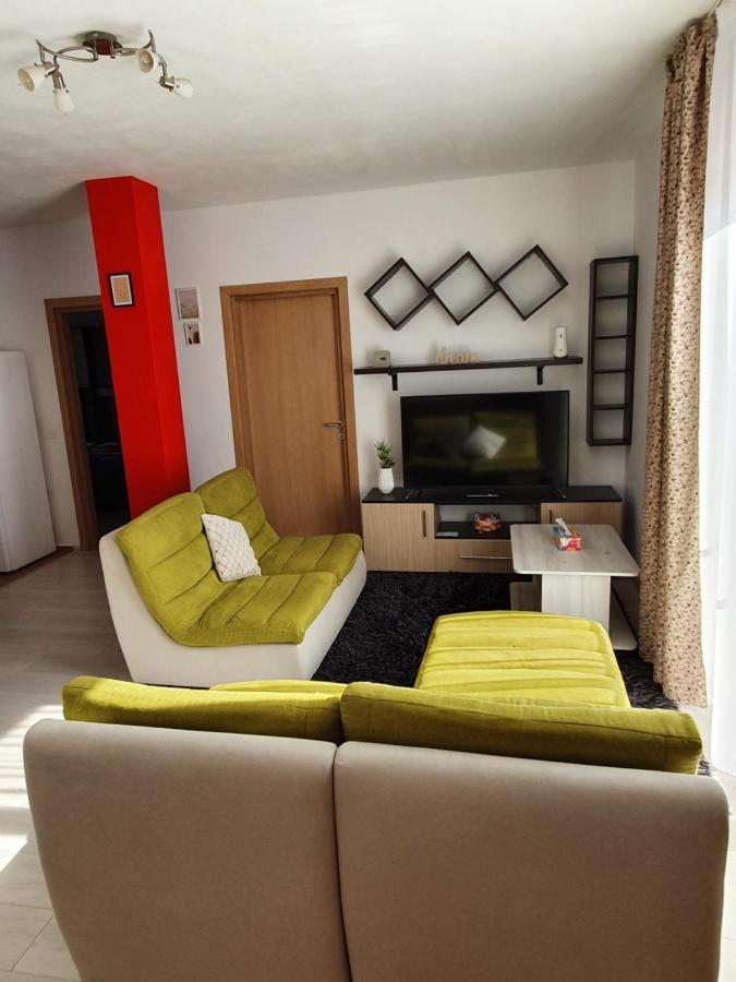 Apartament La Casa In Curte Comuna Apartment Codlea Ngoại thất bức ảnh